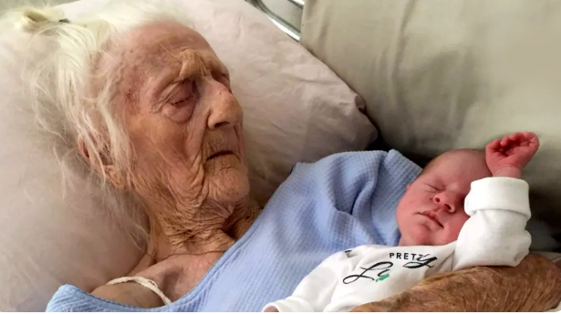 101-Year-Old Woman Got to Hold Great-Granddaughter for the 1st Time Days before Passing Away