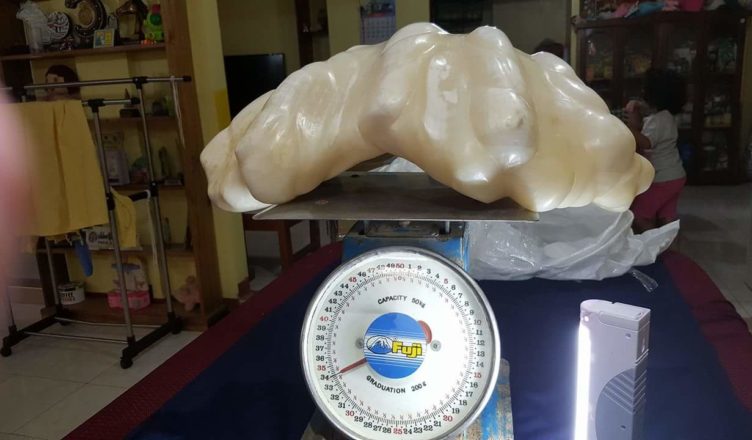 Fire Forces Man To Sell Good Luck Pearl… But see the reason…