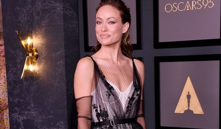 Following the news of Harry Styles breakup, Olivia Wilde makes her first public appearance since the Governors Awards in all her glitzy glory.