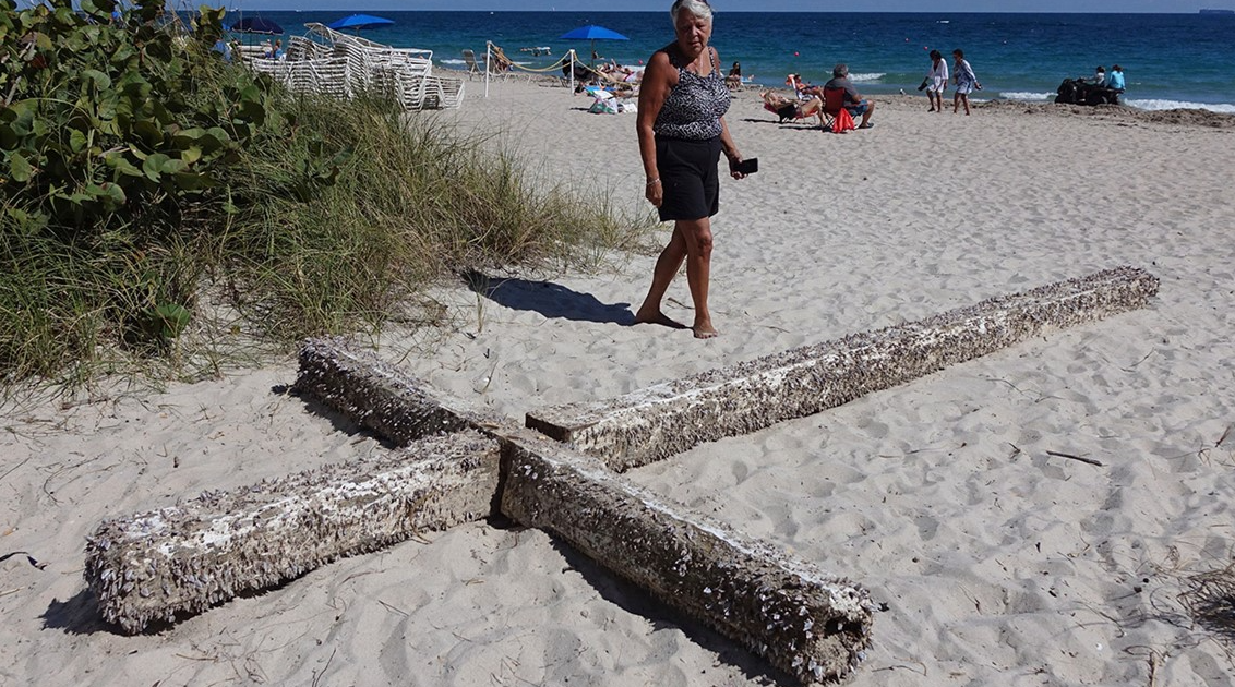 Sign From God? Giant Wooden Cross Washes Ashore on Florida Beach