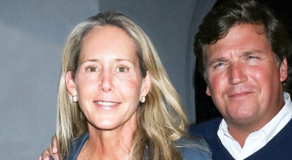 Susan Andrews, who is married to Tucker Carlson, gave up her career to raise their children and has been at his side since high school…