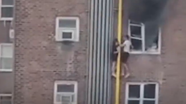 VIDEO: 2 Teenagers Slide Down Pipe to Escape Apartment Fire in Manhattan…